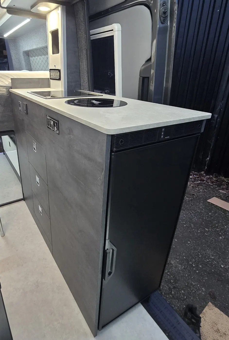 Slate Grey kitchen pod with a concrete-effect worktop